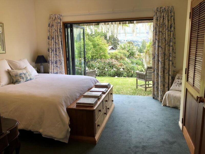 Central Wanaka | Lake & Mtn Views | Well Appointed Apartman Kültér fotó